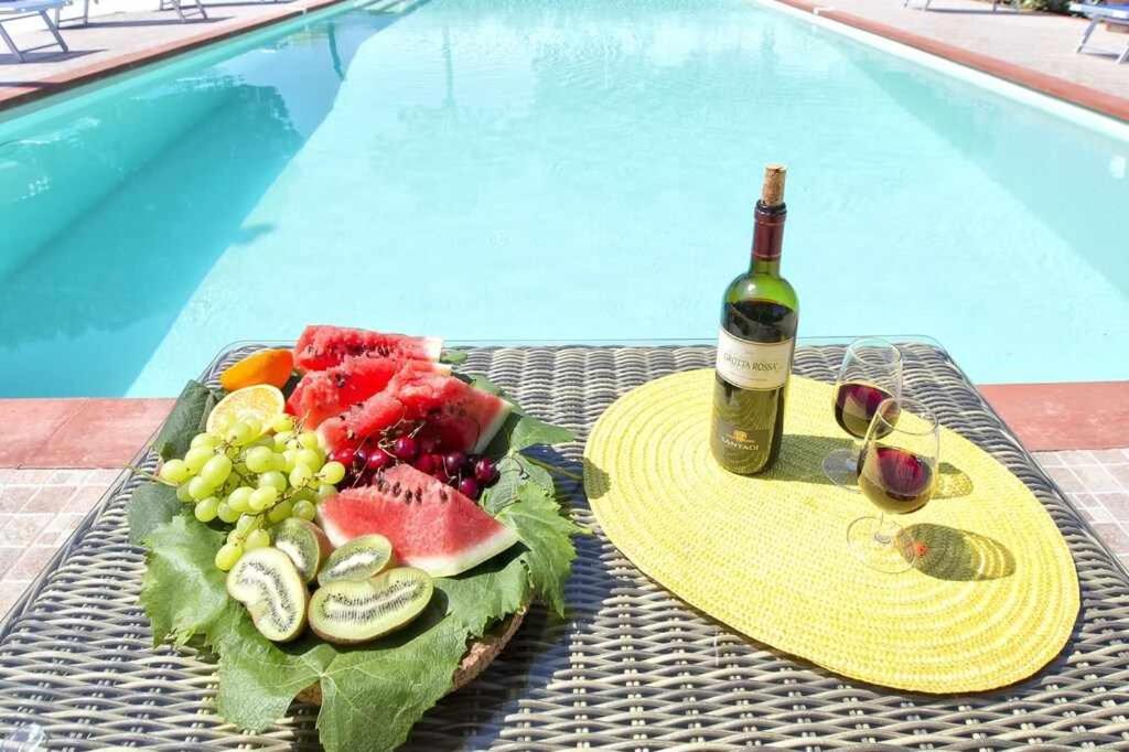 Villa Girasoli Con Piscina Privata E A 2km Dalla